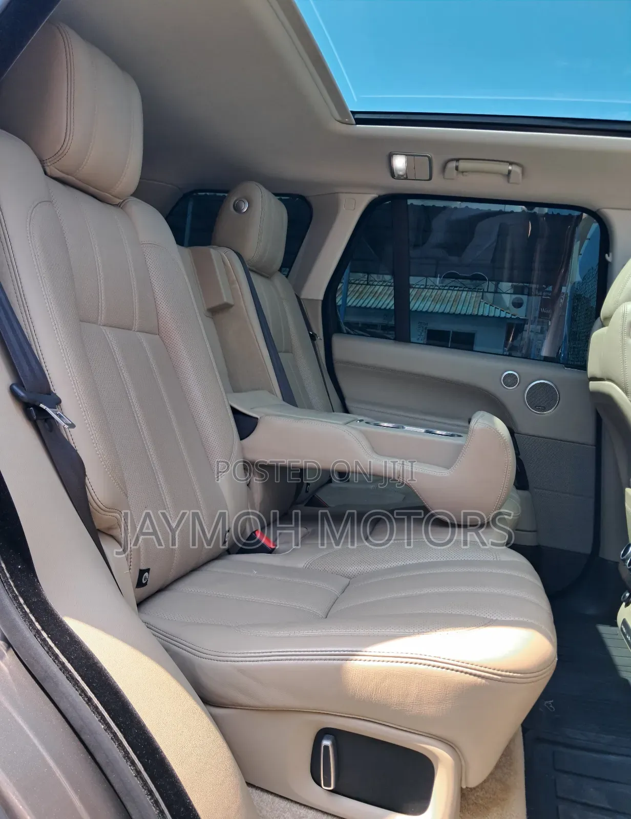 Land Rover Range Rover Vogue 2017 Gold