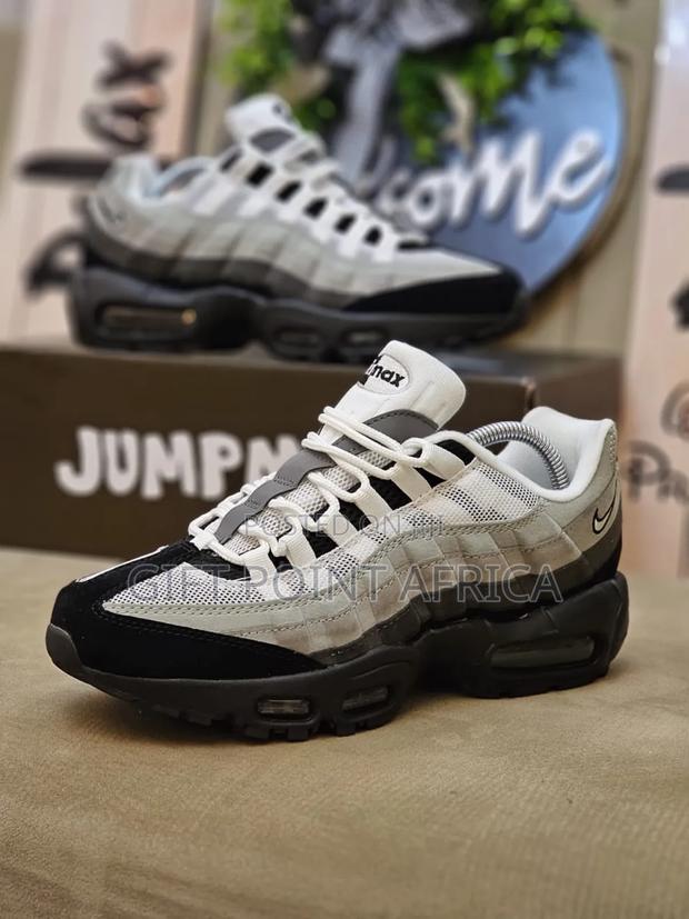 Nike Air Max 95 Sneakers Available In Size 41,42,43, 44,45 - thumbnail 2