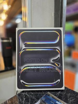 New Apple iPad Pro 512 GB Gray - thumbnail 2