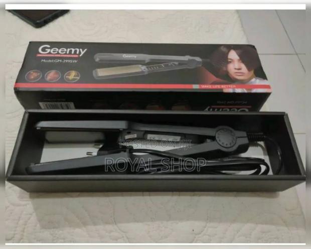 Geemy Flat Iron Hair Straightener - main view