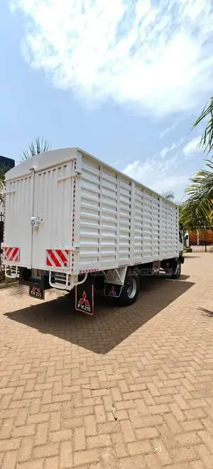 FRR/Fh Lorries for Errands and Transport Are Available