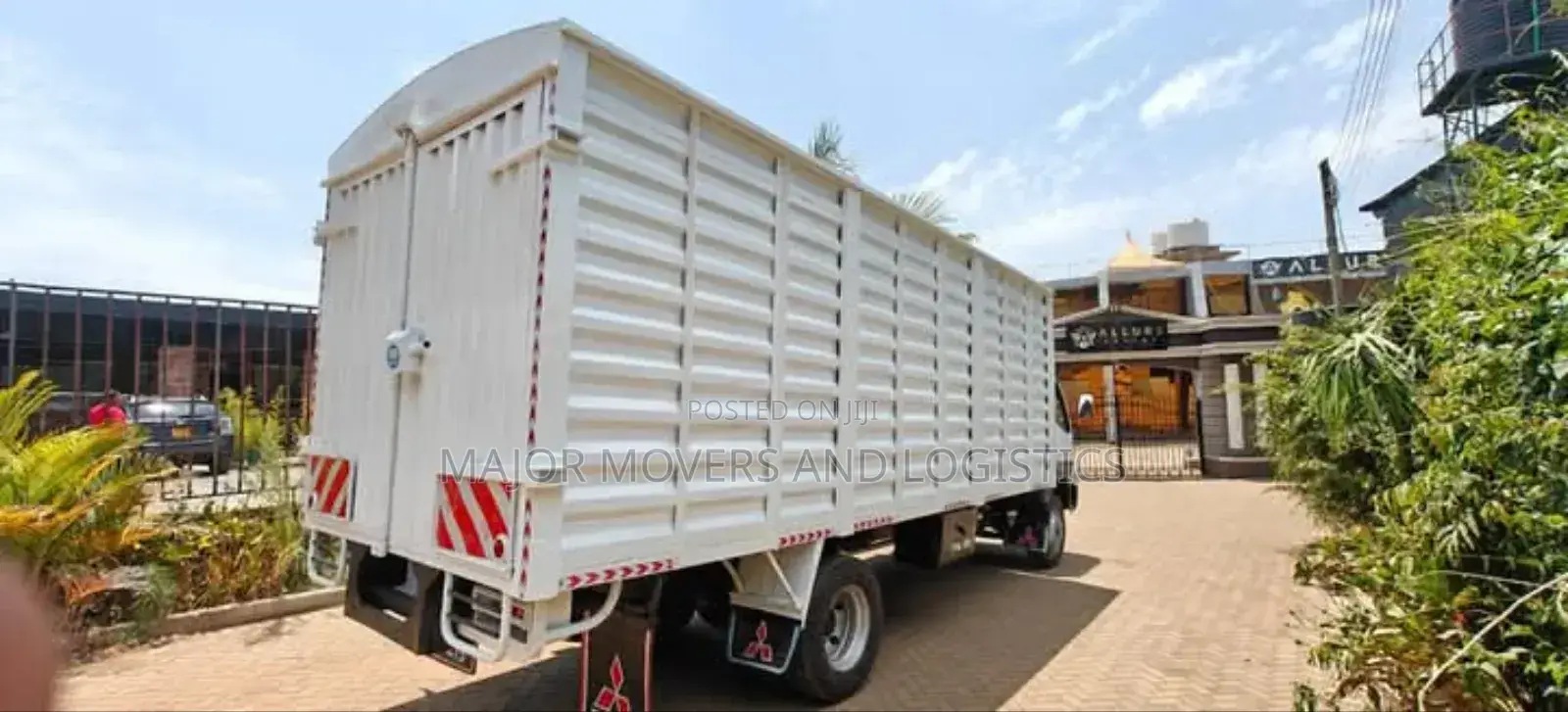 FRR/Fh Lorries for Errands and Transport Are Available