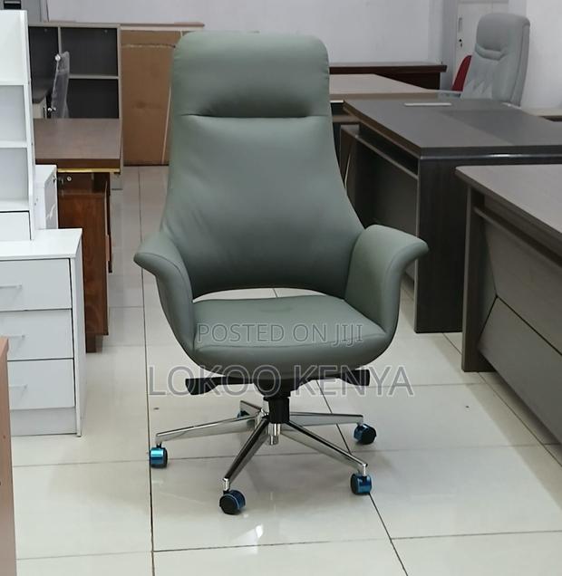 Office Chair; Leather High Back Executive Ceo's Swivel Office Chair