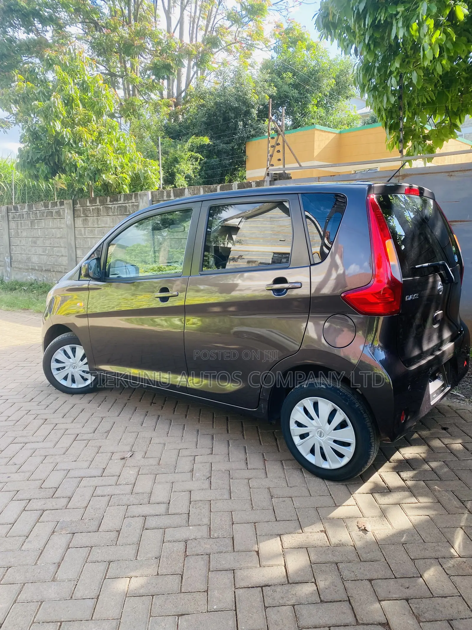 Nissan Dayz 2018 Brown