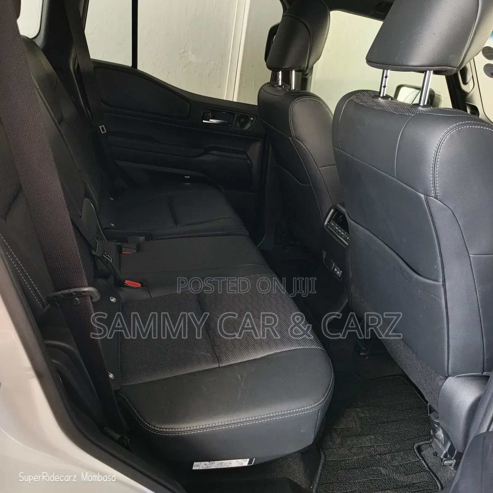 Toyota Land Cruiser Prado 2.8 2025 White