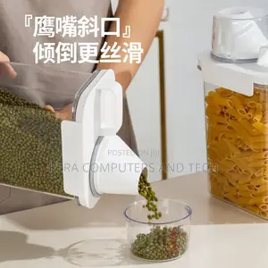 Storage Containers With Measuring Cup