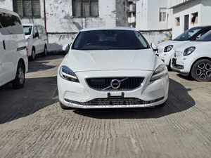 Volvo V40 2019 White