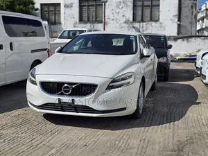 Volvo V40 2019 White