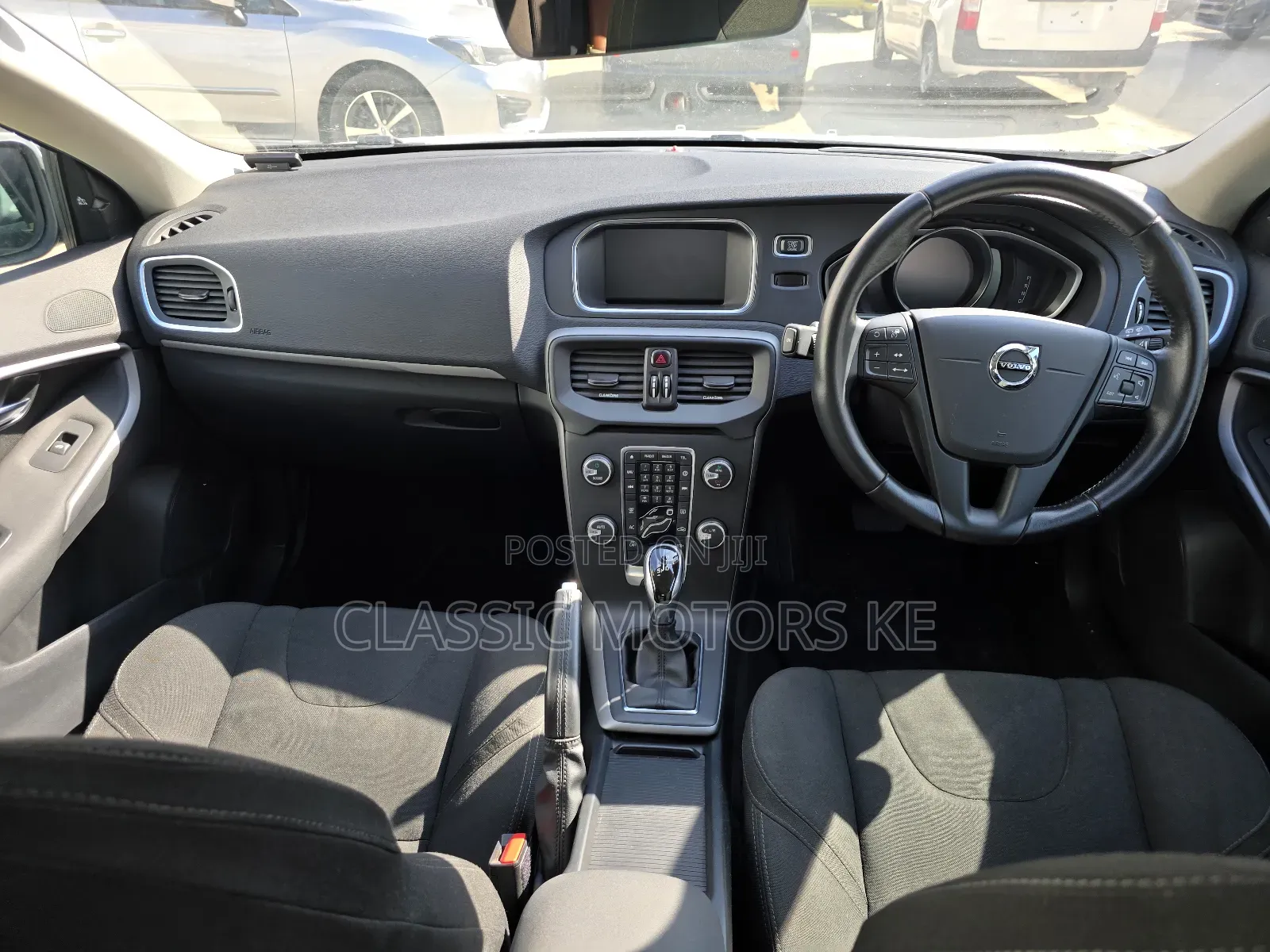 Volvo V40 2019 White