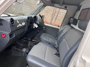 Toyota Land Cruiser 2018 White