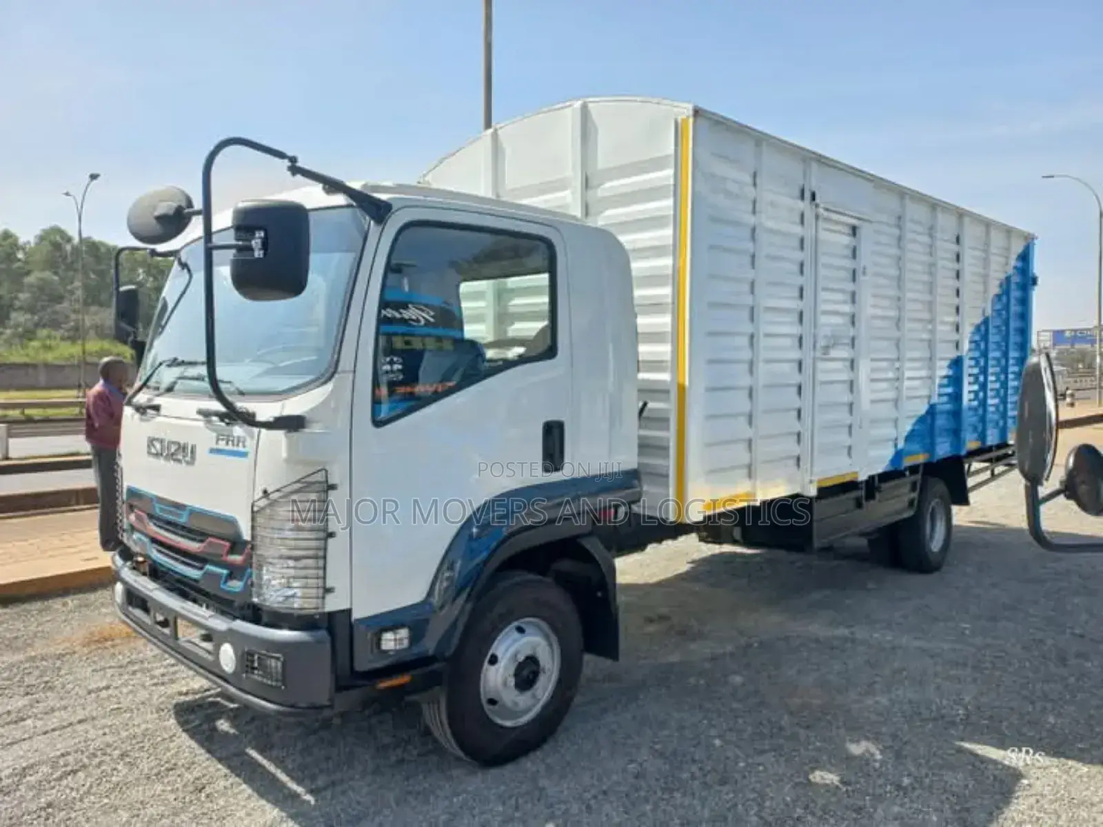 FRR/Trucks for Errands and Logistics Services Are Readily Available