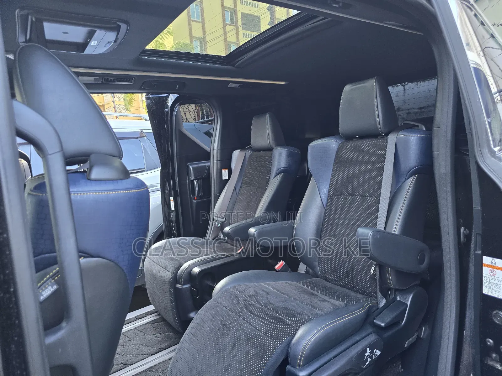 Toyota Vellfire 2019 Black