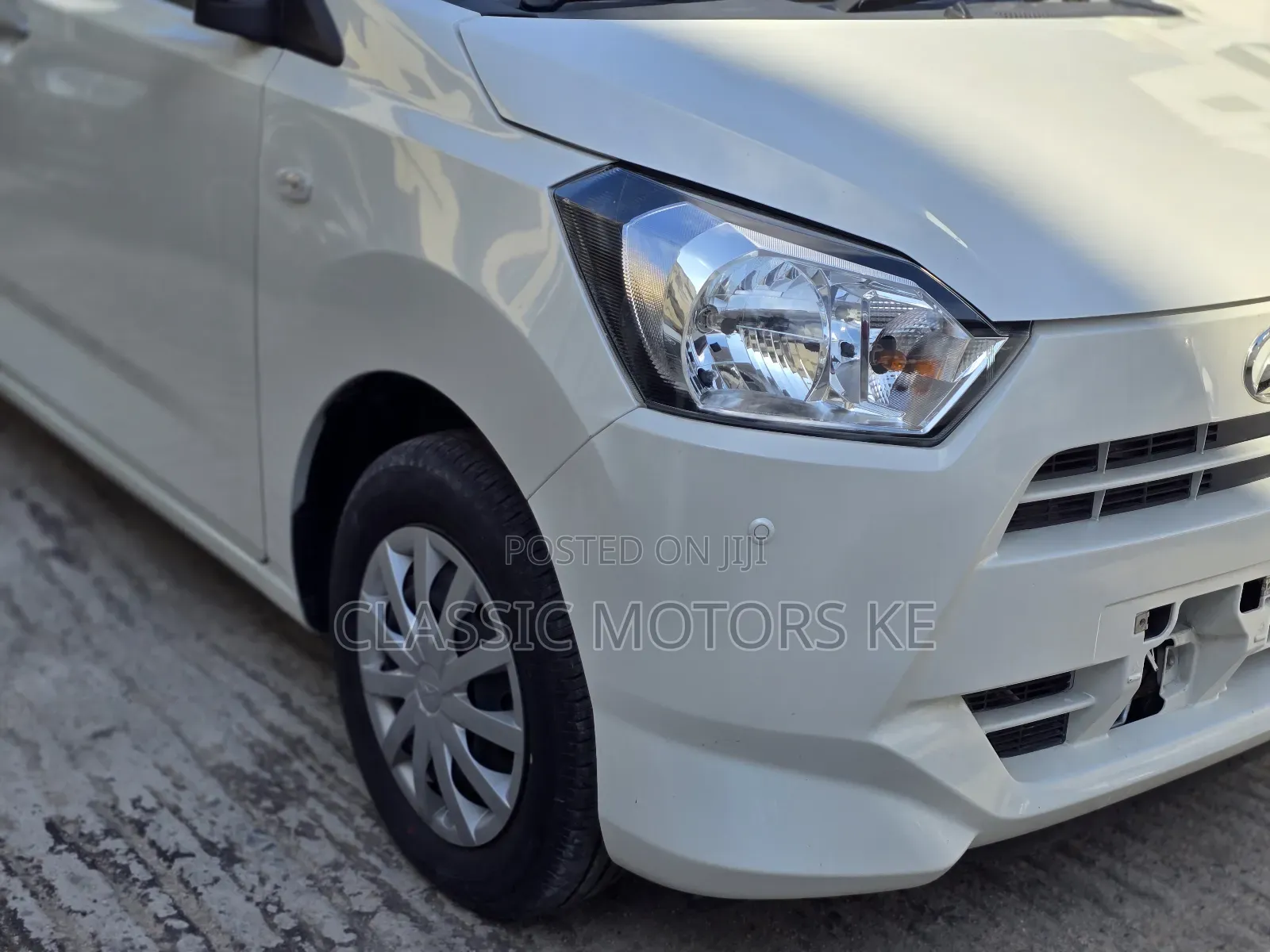 Toyota Pixis 2019 White