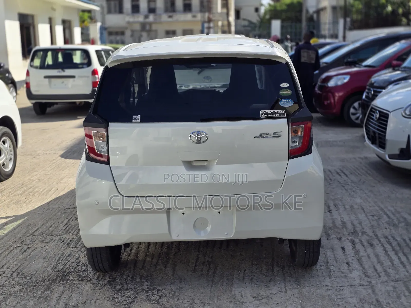 Toyota Pixis 2019 White