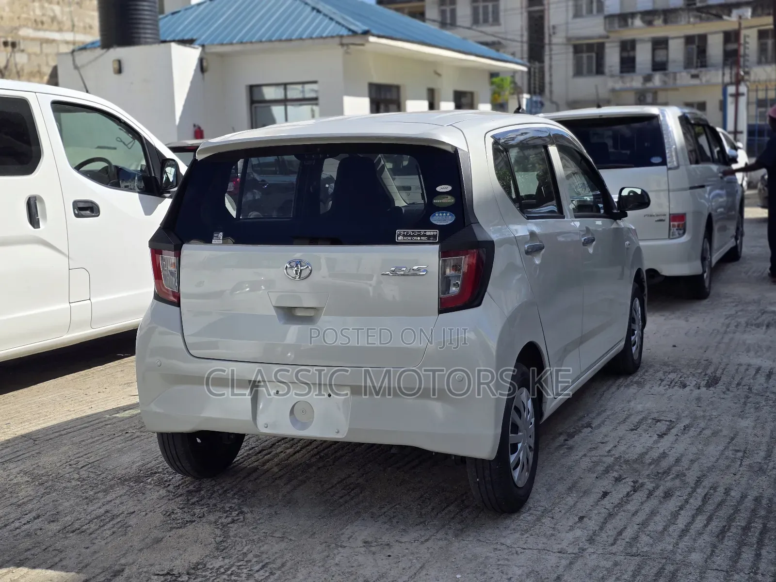 Toyota Pixis 2019 White