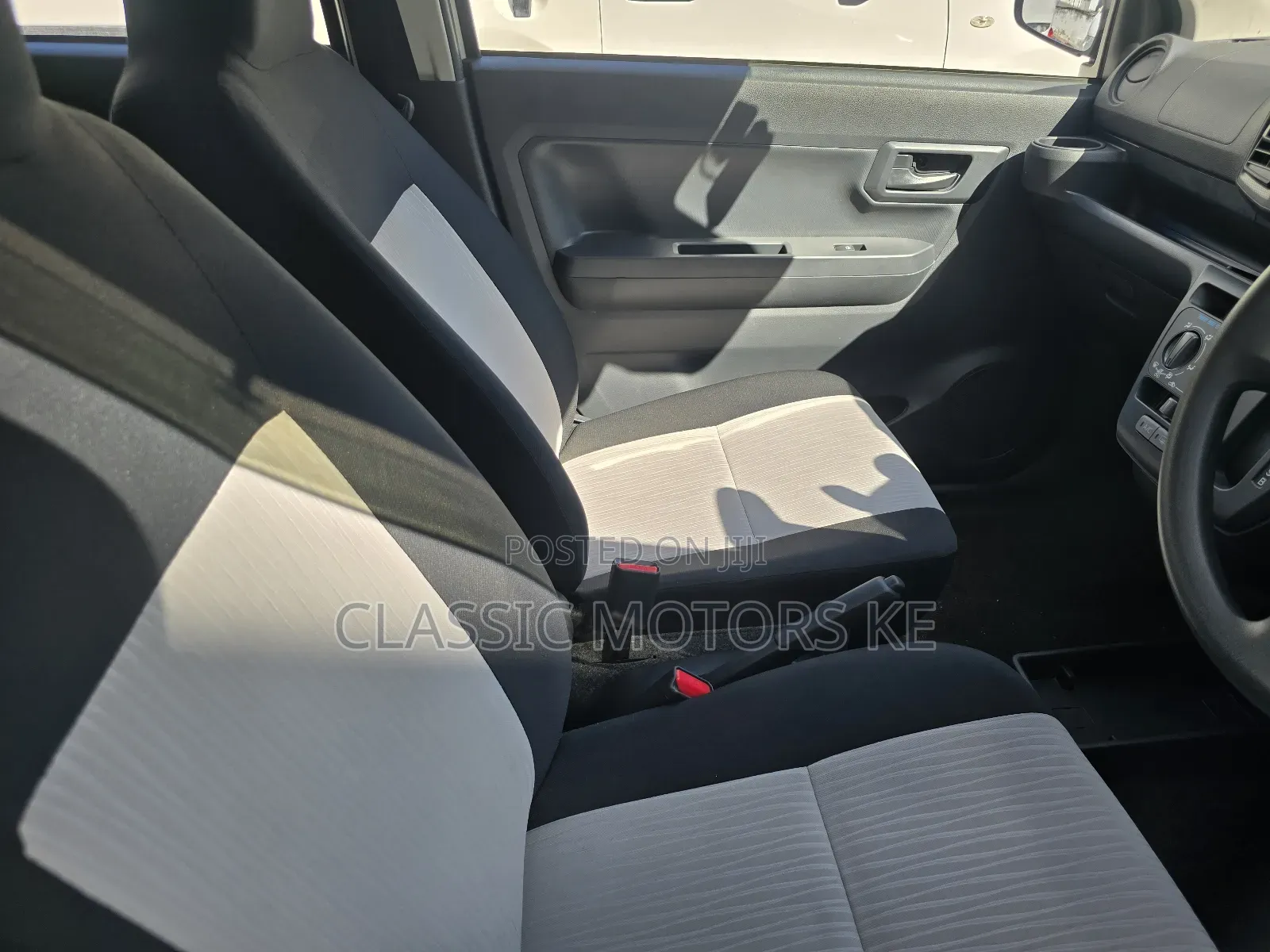 Toyota Pixis 2019 White