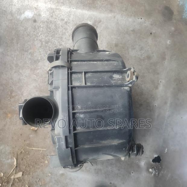 Hilux Vigo Aircleaner Housing - thumbnail 4