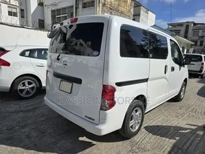 Nissan NV200 S 2018 White