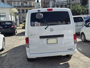 Nissan NV200 S 2018 White