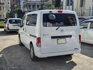 Nissan NV200 S 2018 White