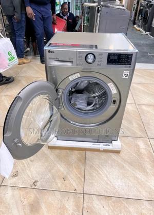 Lg 9kg Front Load Wash And Spin Washing Machine - thumbnail 2