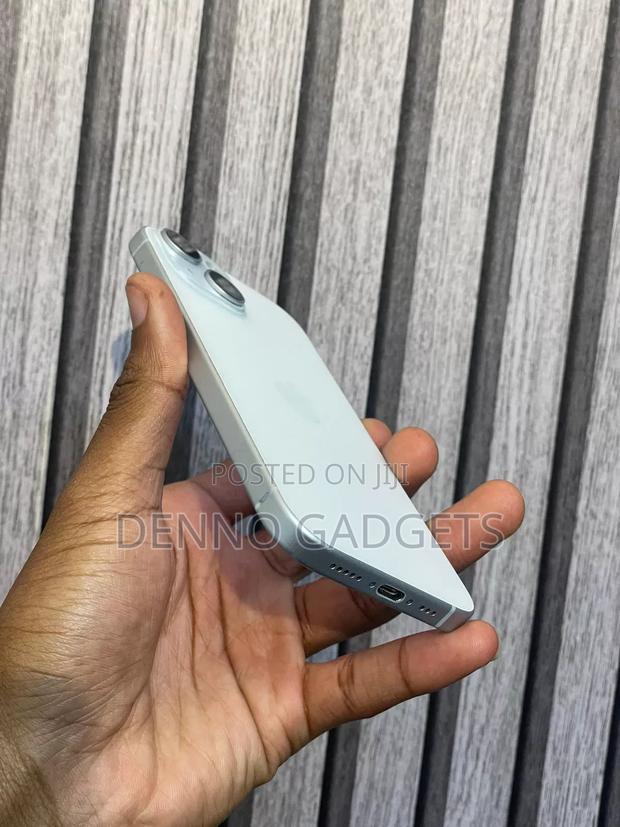 Apple iPhone 15 128 GB Blue - thumbnail 5