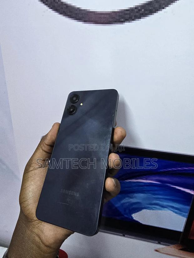 Samsung Galaxy A06 128 GB Gray - thumbnail 3