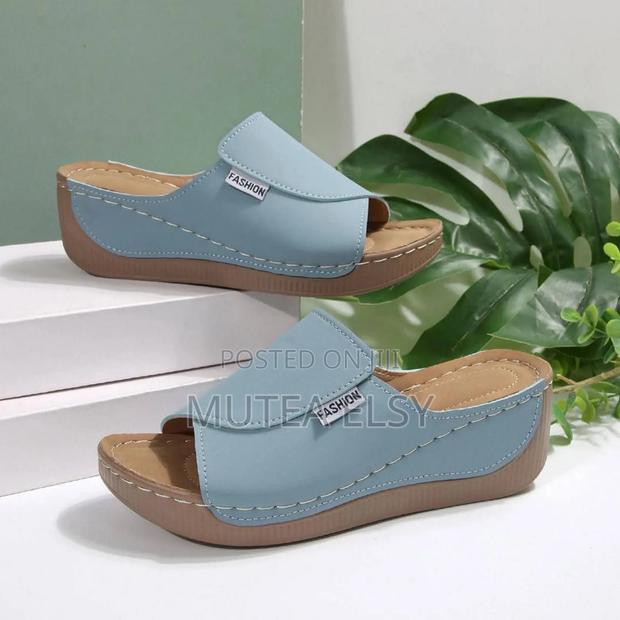 Black,Brawn,Blue Maroon Fantastic Fashion Wedge Shoes