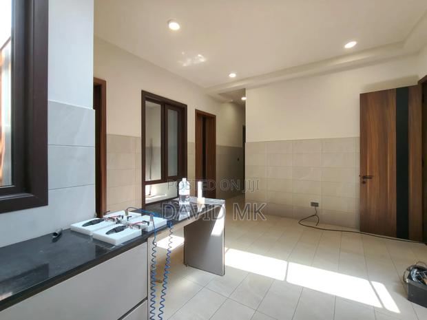 5bedrooms Villa for Rental - thumbnail 9