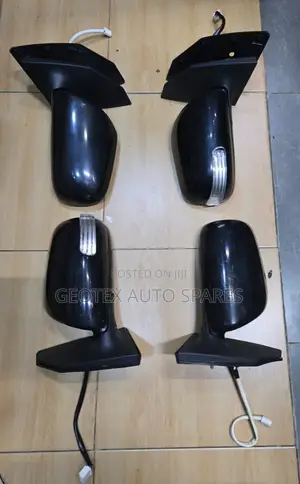 Toyota Nze Sidemirrors