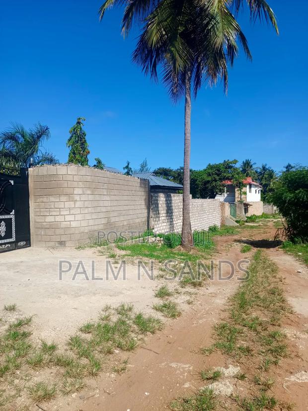 One Acre Near Mekaela Sec. School in Diani on Sale!! - thumbnail 2