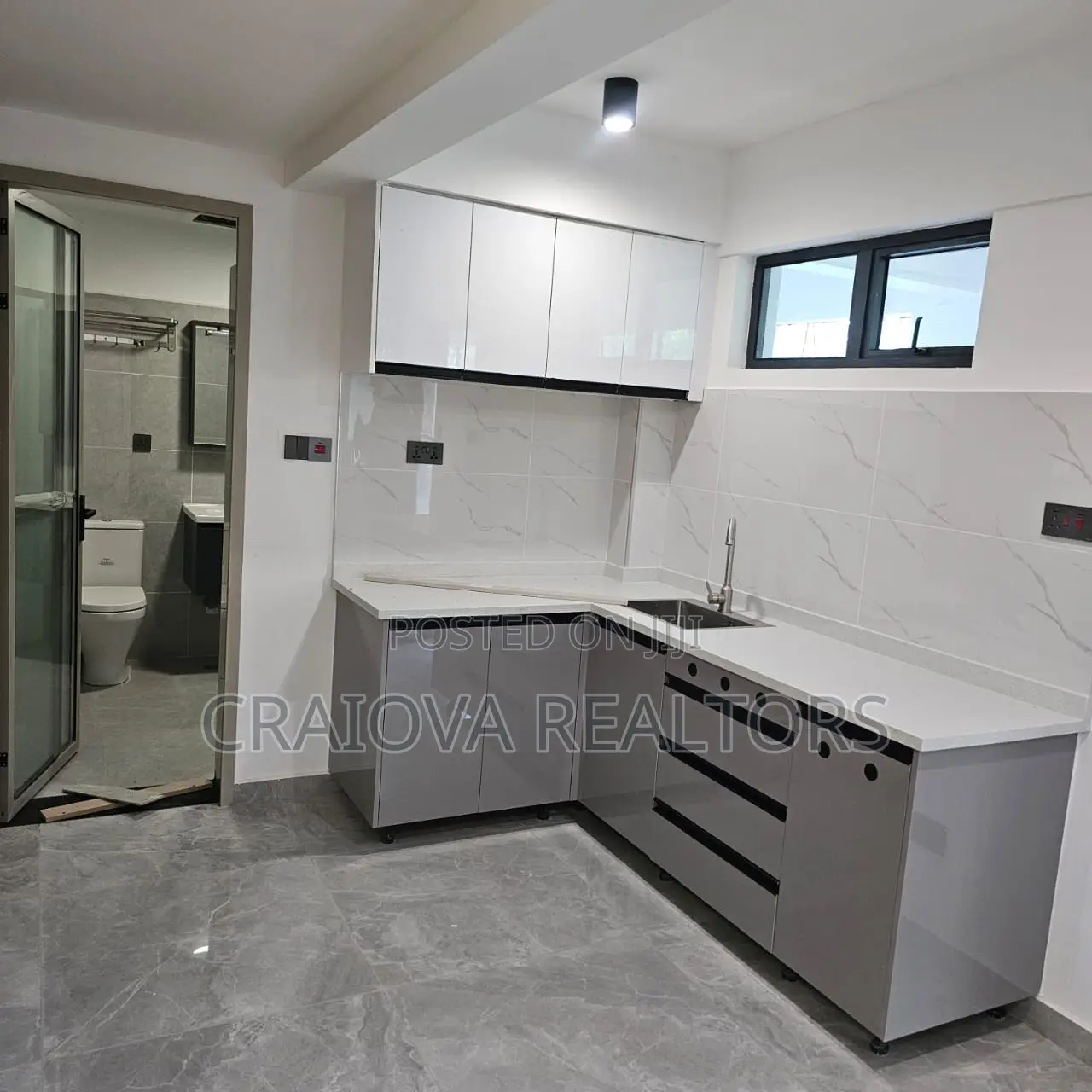 Studio Apartment in Valley Arcade for sale