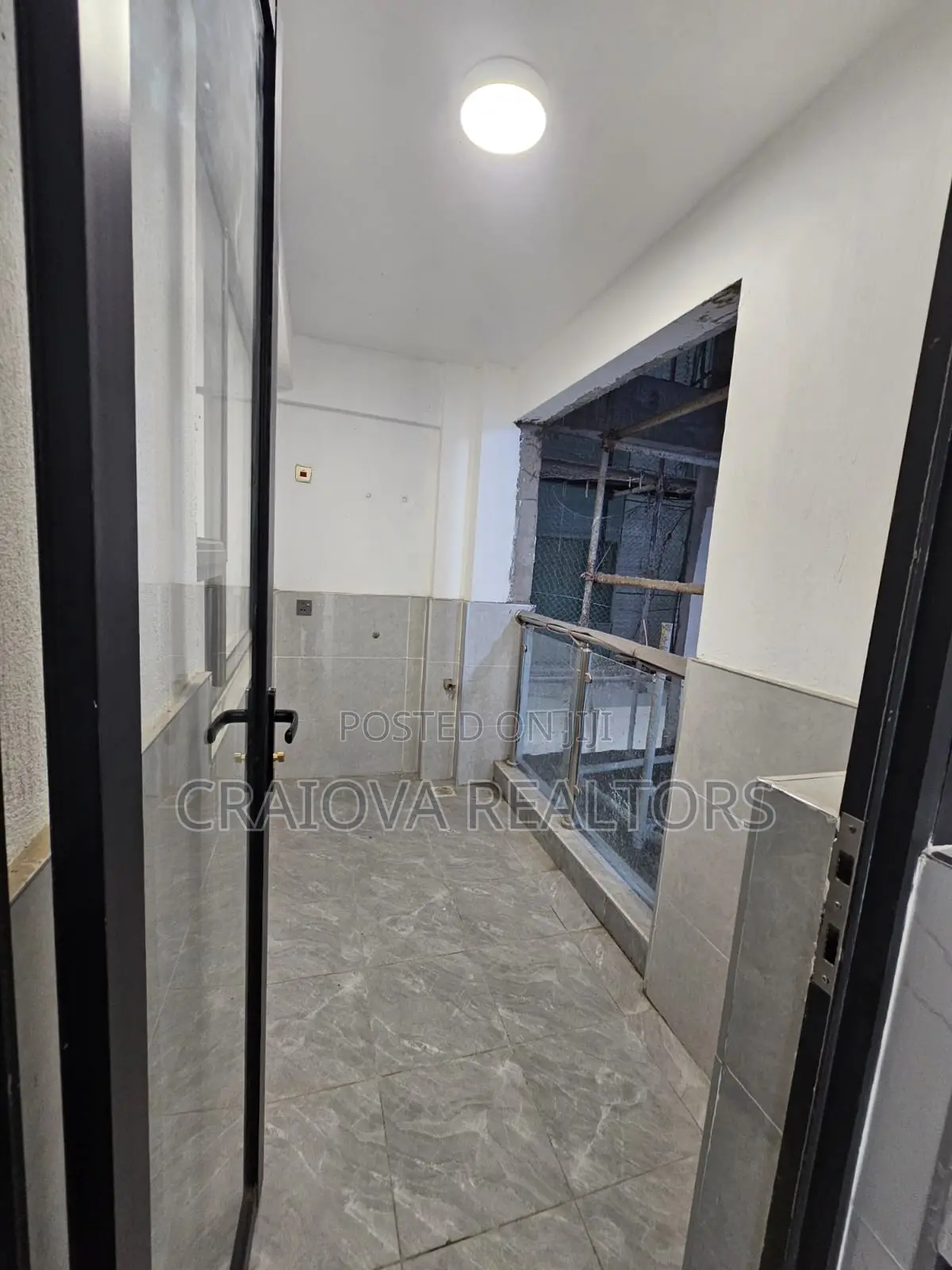 2bdrm Apartment in Valley Arcade for sale