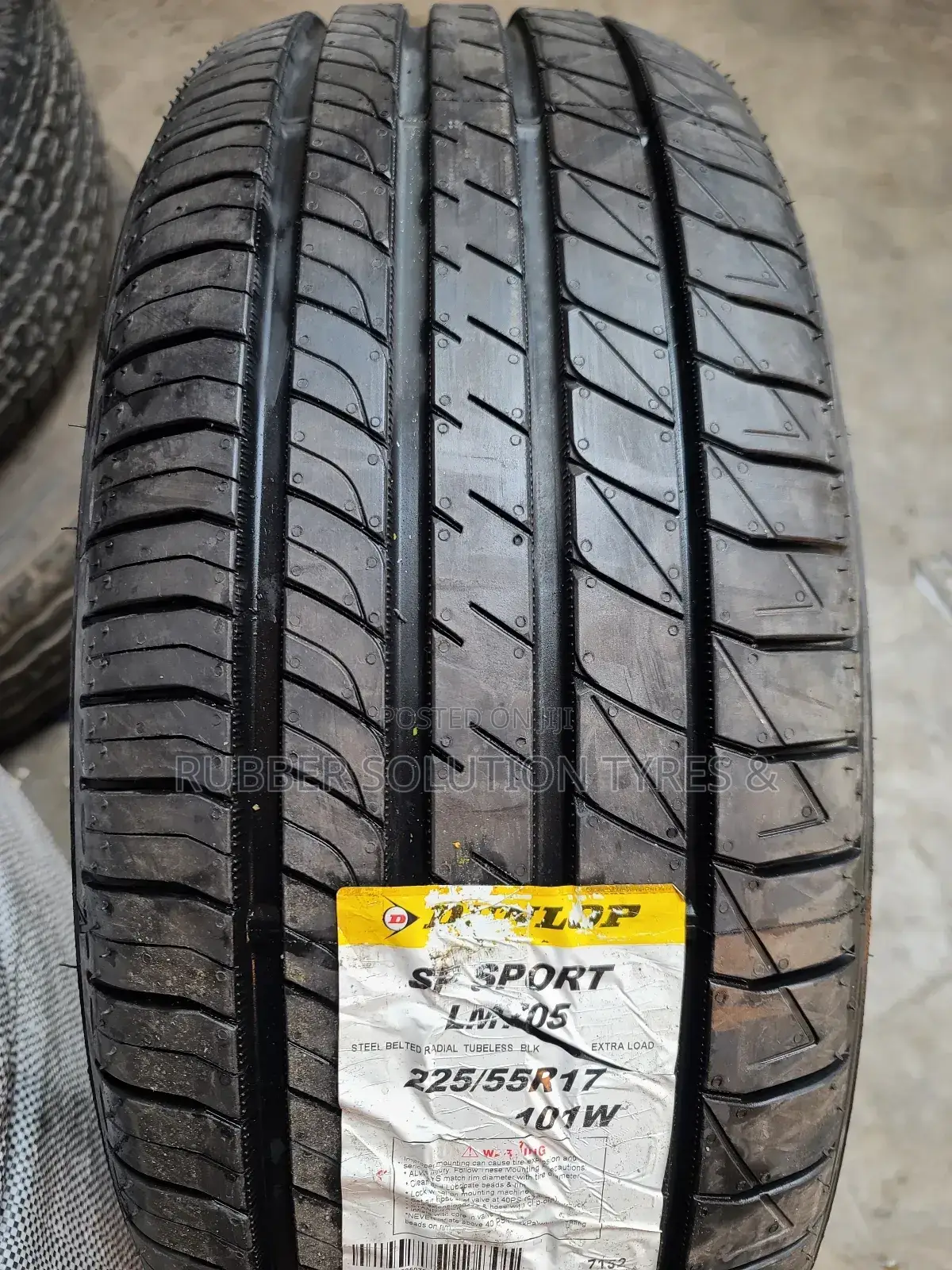 225/55r17 Dunlop Tires [Made In Japan ]