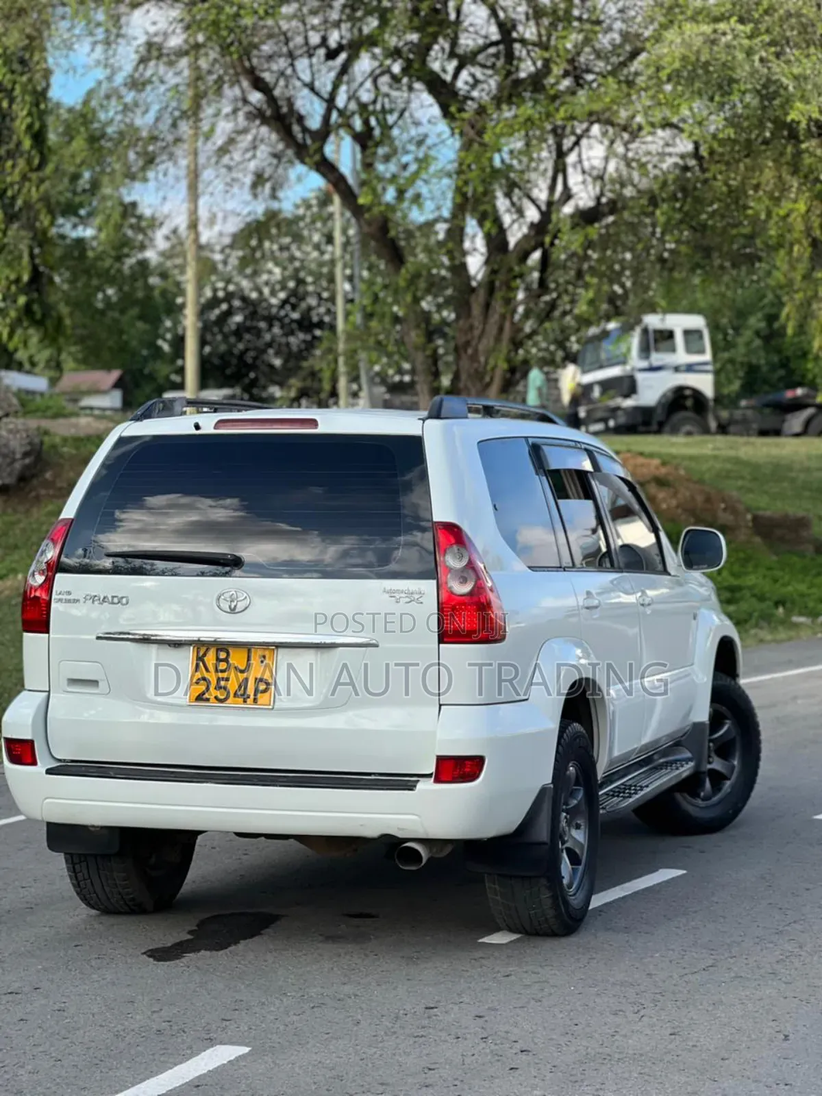 Toyota Land Cruiser Prado 2007 White
