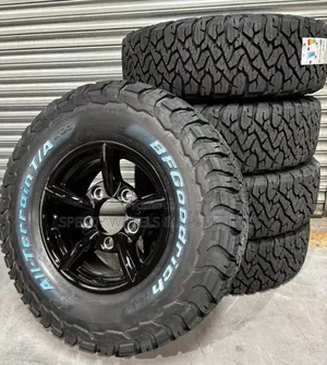 Size 16 Banana Rims Landrover Puma