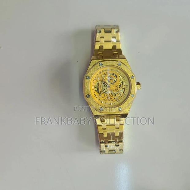 Wristwatch - main view