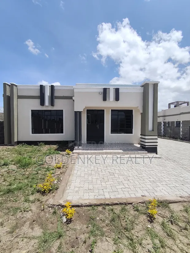 4bdrm Bungalow in Kitengela for sale