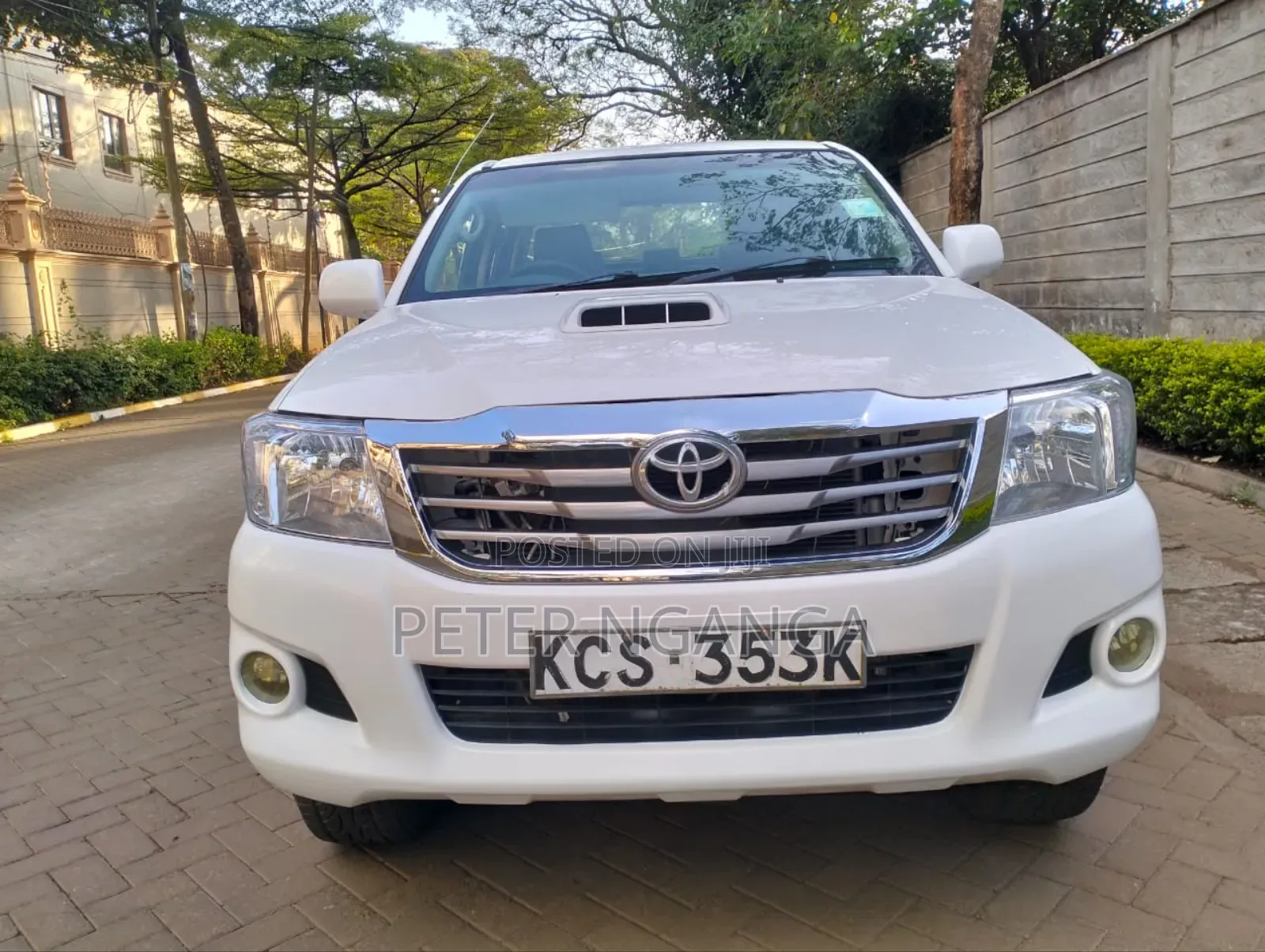 Toyota Hilux 2.5 D-4D SRX 2011 White