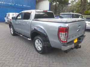 Ford Ranger Wildtrak 2013 Gray