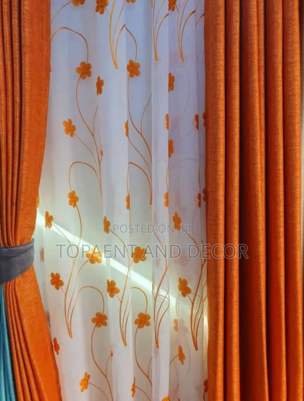 Simple and Neat Home Curtains for Big Windows