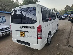Toyota HiAce 2013 White