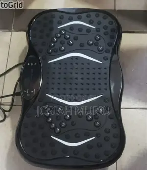 Portable Vibrating Plate Fitness Machine - With Remote Bluetooth
