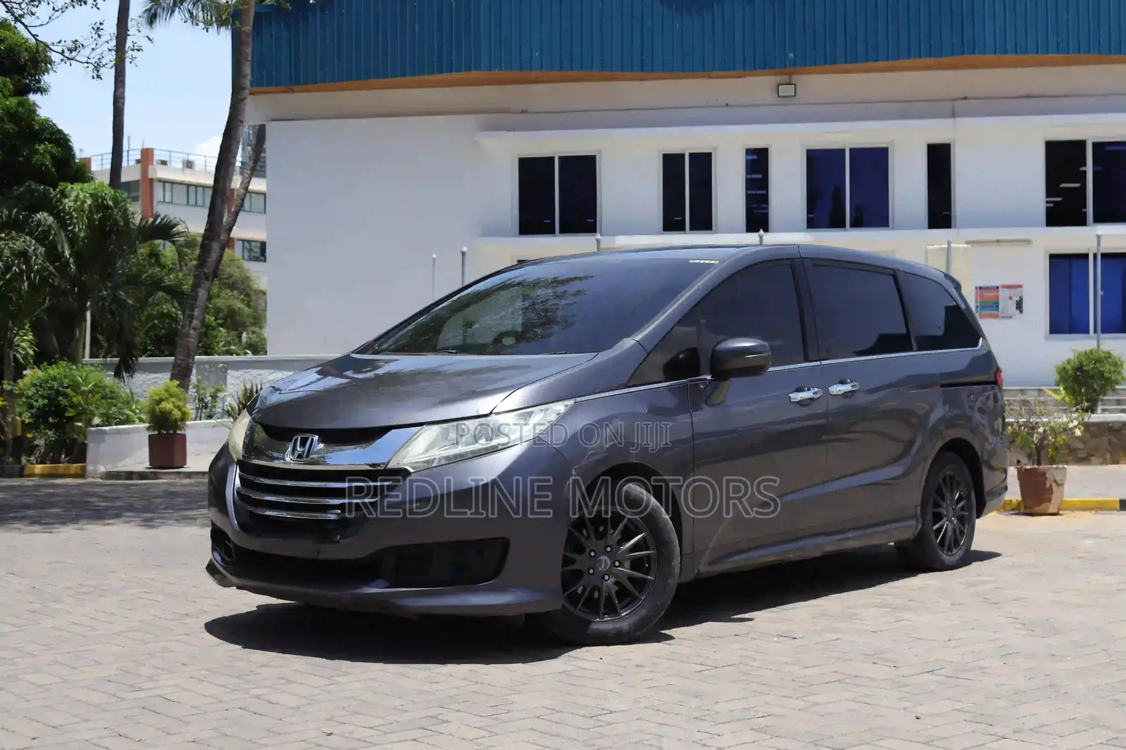 Honda Odyssey 2.4 G 2WD (7 seater) 2015 Gray