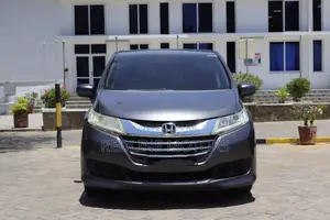 Honda Odyssey 2.4 G 2WD (7 seater) 2015 Gray