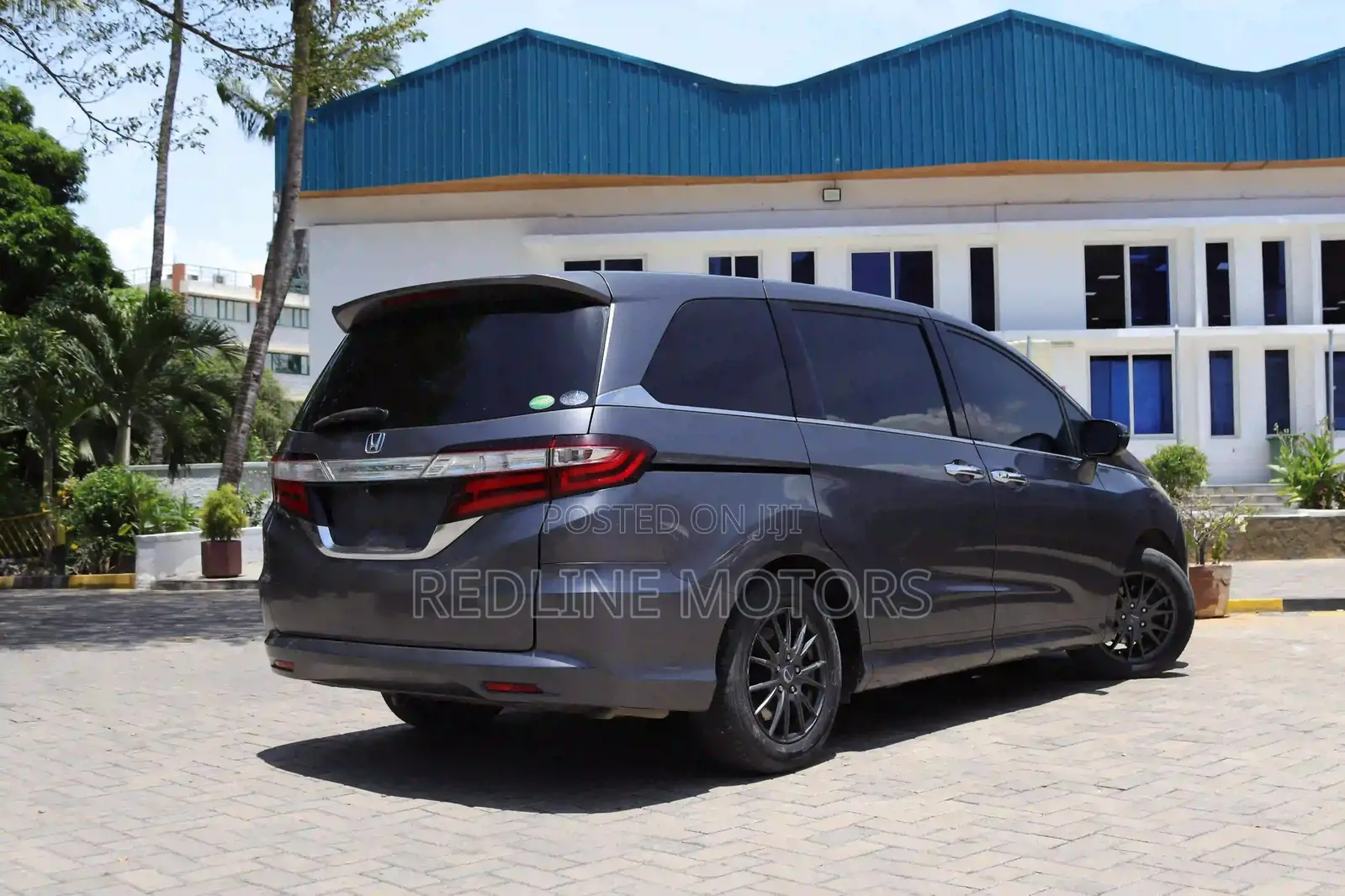 Honda Odyssey 2.4 G 2WD (7 seater) 2015 Gray