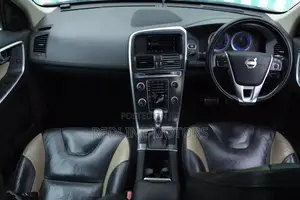 Volvo XC60 T5 FWD 2015 Black
