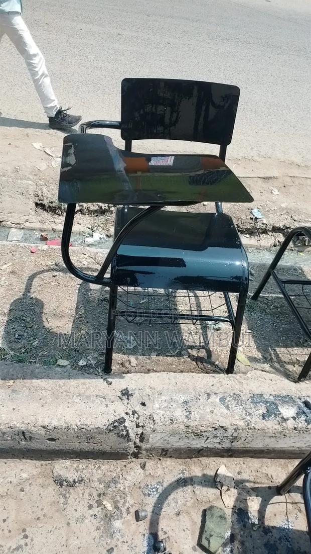 College Armchairs Made of Metal - main view