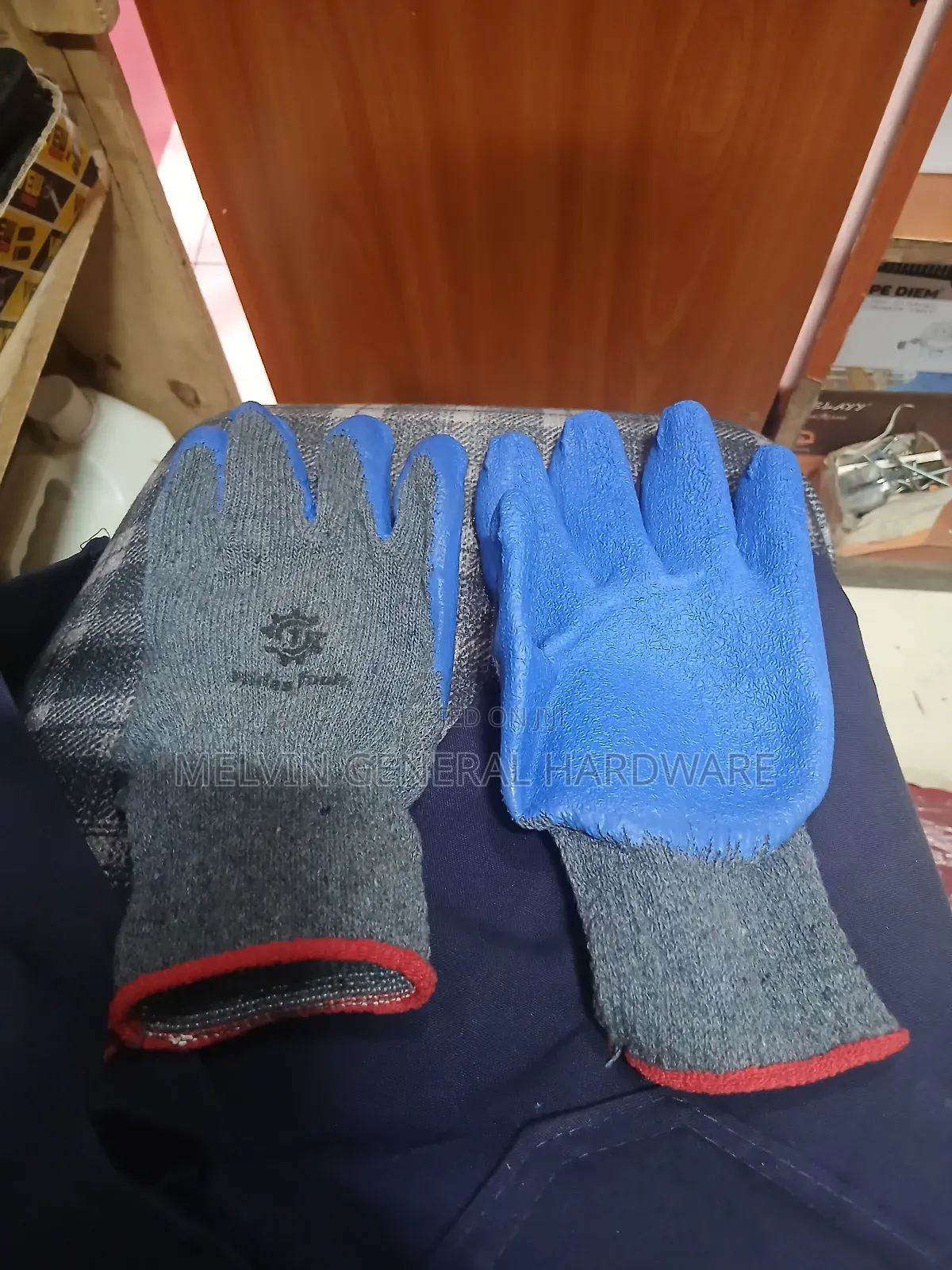 Diamond Grip Protective Gloves