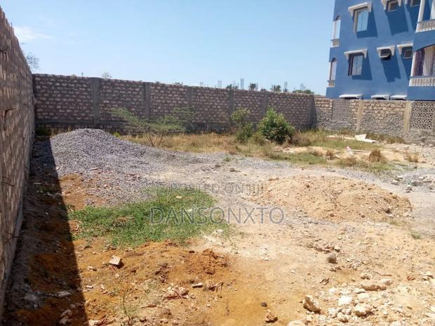 Bamburi Plot for Sale 80*80 Behind Wema Centre. With Clean Title Deed - thumbnail 5